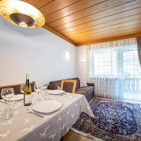 Brunelle Apartment *